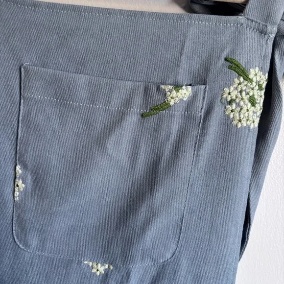 Like new Cider Floral embroidered overalls cottagecore size Medium - Picture 4 of 9